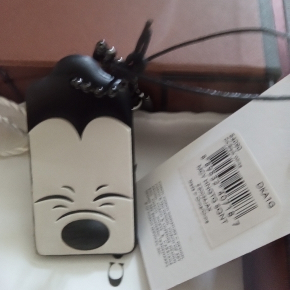 NIB NWT Disney X Coach Mickey Mouse Hangtags - Picture 6 of 9